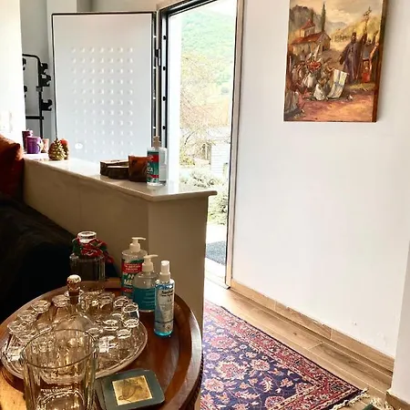 Mountain كالافريتا